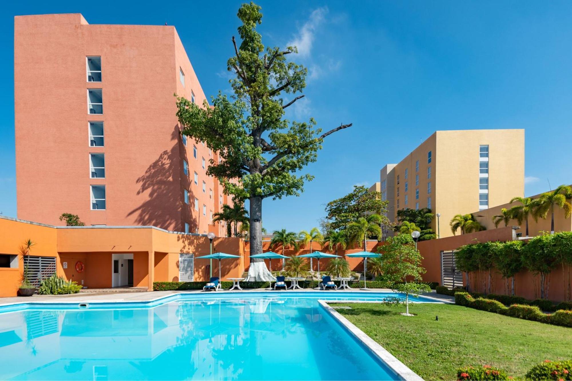 City Express Junior By Marriott Villahermosa Dış mekan fotoğraf