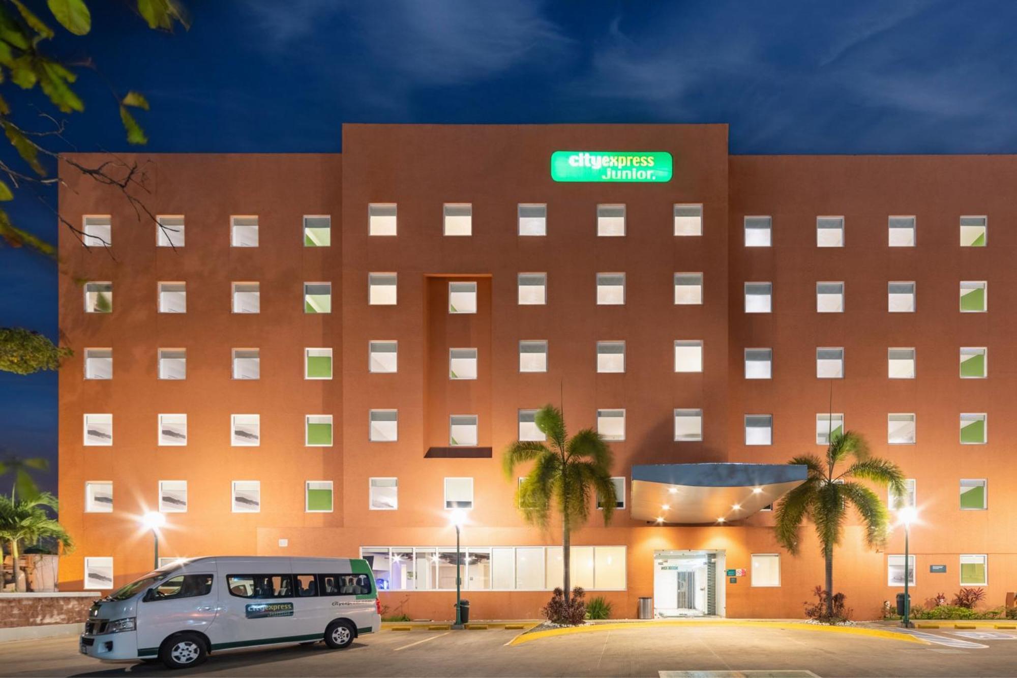 City Express Junior By Marriott Villahermosa Dış mekan fotoğraf